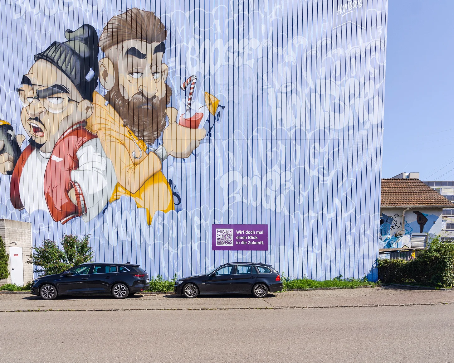 Station des Areal-Rundgangs an der Graffitiwand: QR-Code-Tafel mit der Frage «Wirf doch mal einen Blick in die Zukunft»