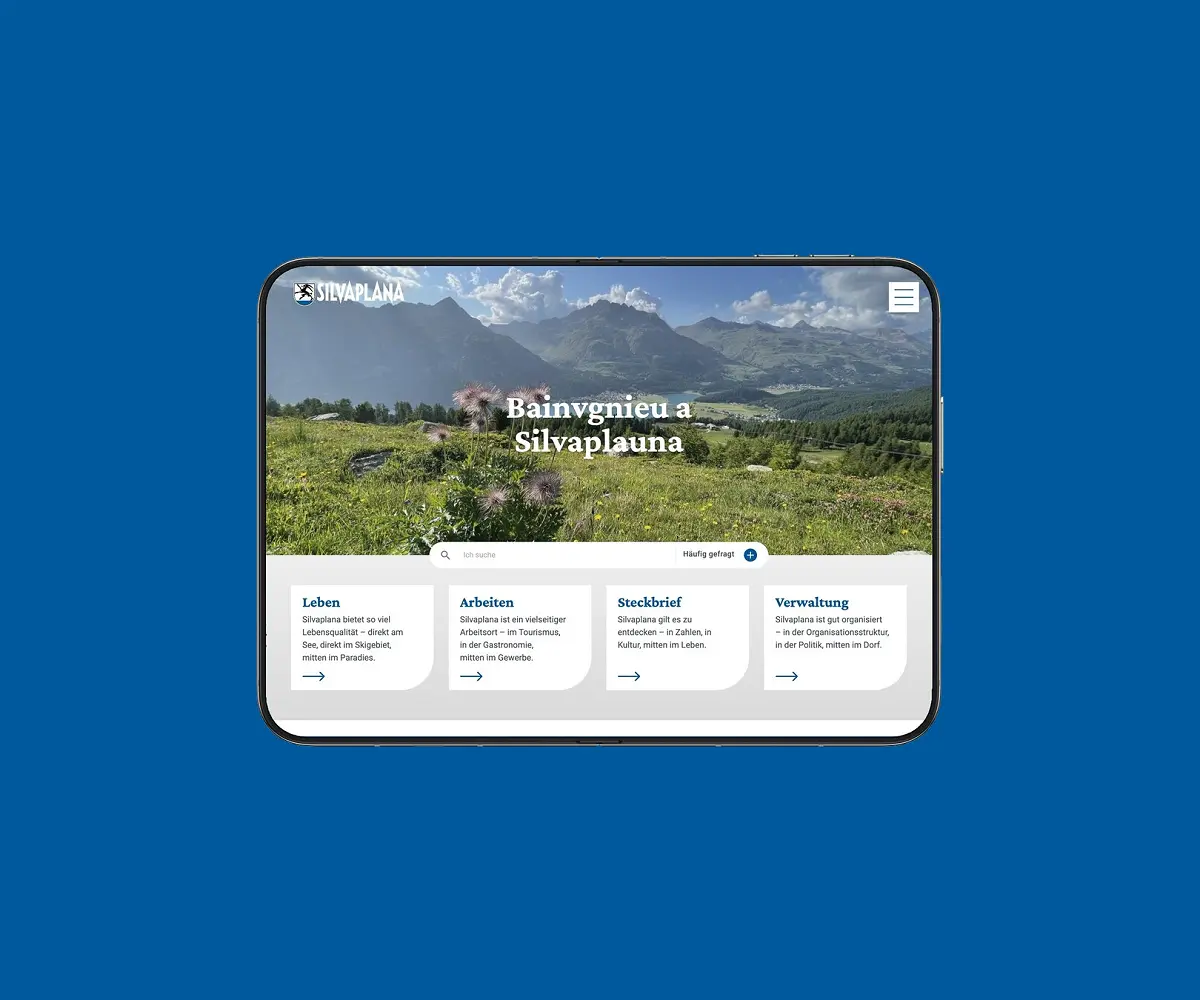 App-Ansicht von Gemeinde Silvaplana auf einem iPhone, vor einer Fläche in der Kundenfarbe