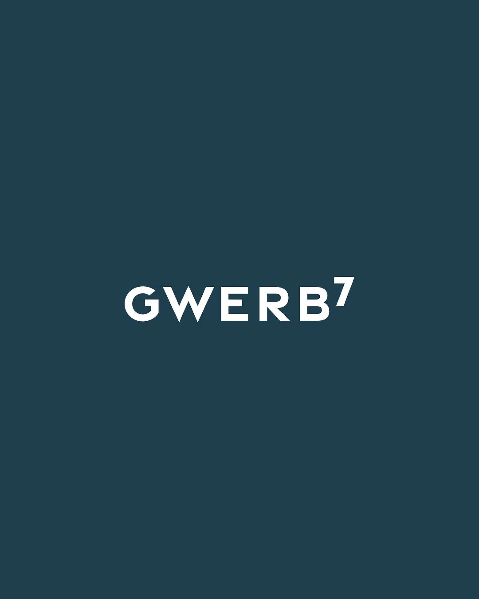 Logo von GWERB7 auf einer Fläche in der Kundenfarbe