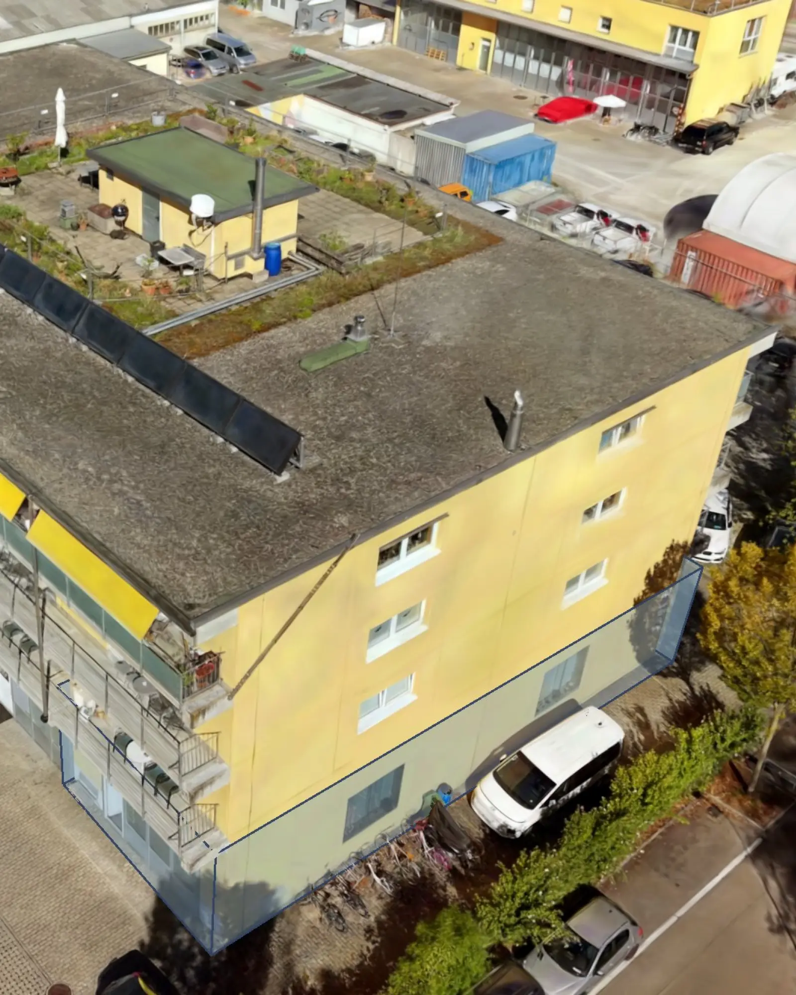 Das Bürohaus St. Jakobstrasse 66 in Pratteln von oben, das Erdgeschoss von diffrent digital an der Hausecke farbig markiert