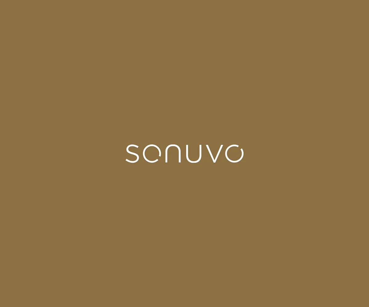 Logo von SONUVO auf einer Fläche in der Kundenfarbe